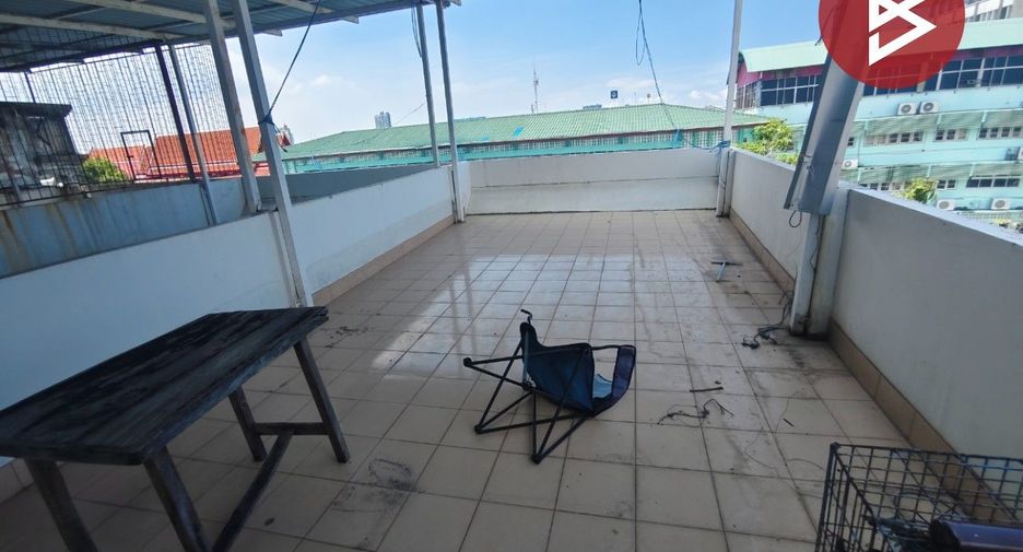 Gewerbefläche zum Kauf mit 3 Zimmer in Mueang Samut Prakan, Samut Prakan