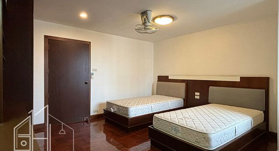 Apartamento en alquiler de 4 habitaciones en Khlong Toei, Bangkok