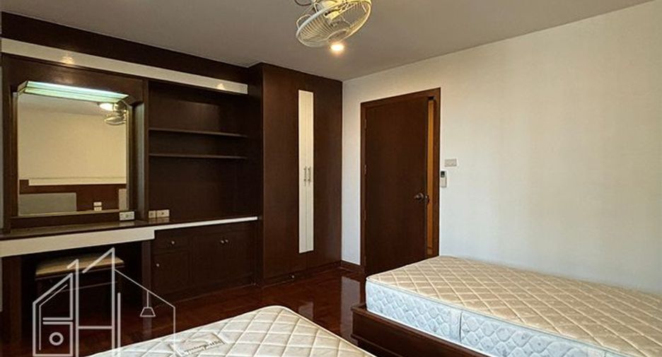 Apartamento en alquiler de 4 habitaciones en Khlong Toei, Bangkok