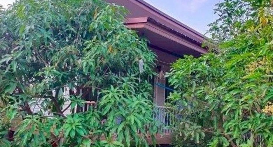 For sale 4 bedrooms house in Don Tum, Nakhon Pathom