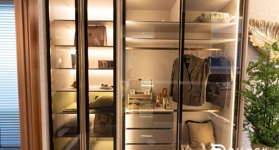 For sale 3 bedrooms condo in Pratumnak, Pattaya