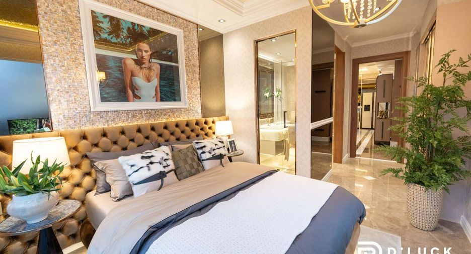 For sale 3 bedrooms condo in Pratumnak, Pattaya