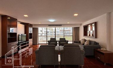 Condo en alquiler de 3 habitaciones en Khlong Toei, Bangkok