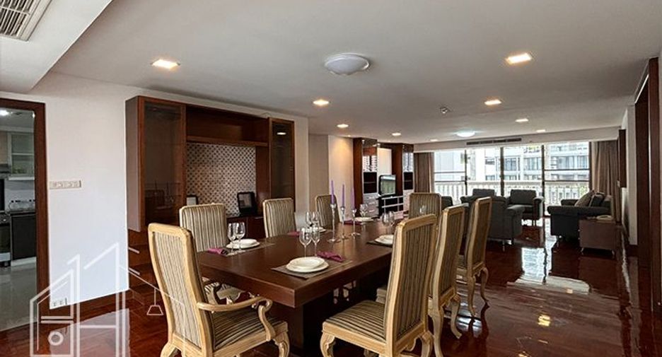 Condo en alquiler de 3 habitaciones en Khlong Toei, Bangkok