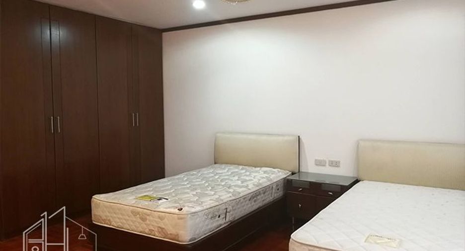 Apartamento en alquiler de 3 habitaciones en Khlong Toei, Bangkok