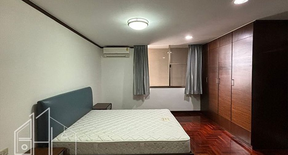 Condo en alquiler de 3 habitaciones en Khlong Toei, Bangkok