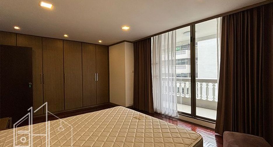 Condo en alquiler de 3 habitaciones en Khlong Toei, Bangkok