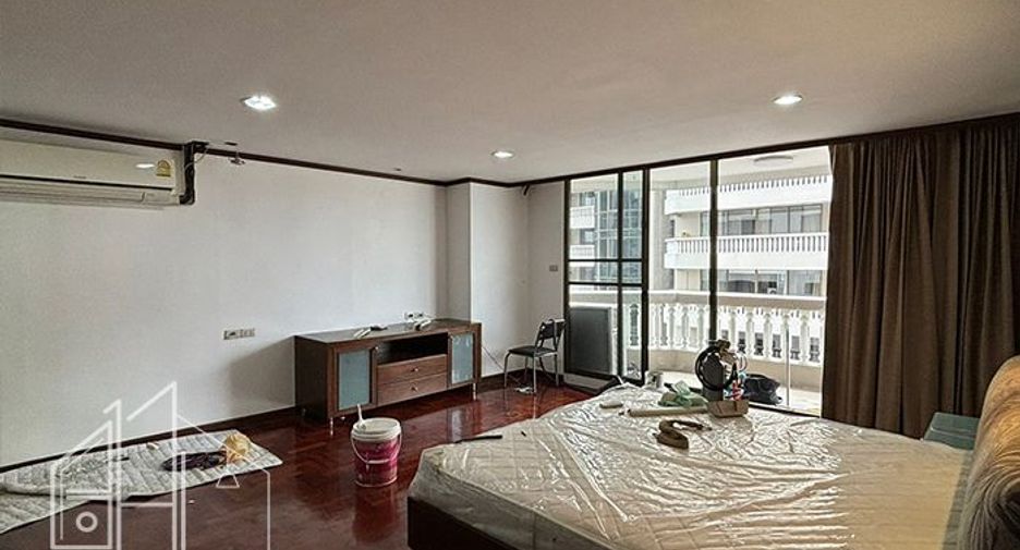 Condo en alquiler de 3 habitaciones en Khlong Toei, Bangkok