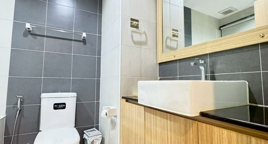 À vendre 1 chambre condo à Si Racha, Chonburi