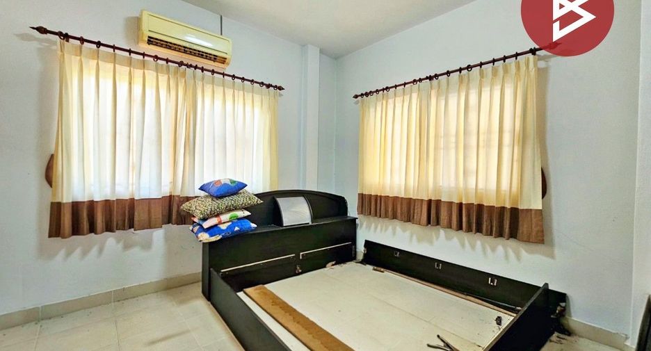 À vendre 2 chambres maison à Si Racha, Chonburi