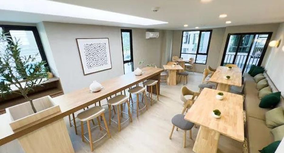 For sale 136 ベッドルーム hotel in Mueang Samut Prakan, Samut Prakan