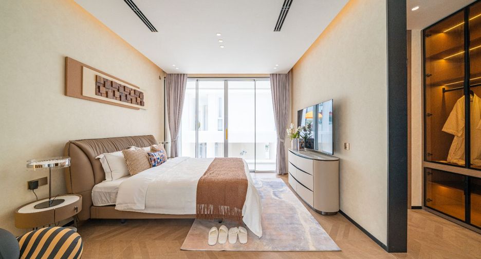 For sale 7 bedrooms villa in Huay Yai, Pattaya