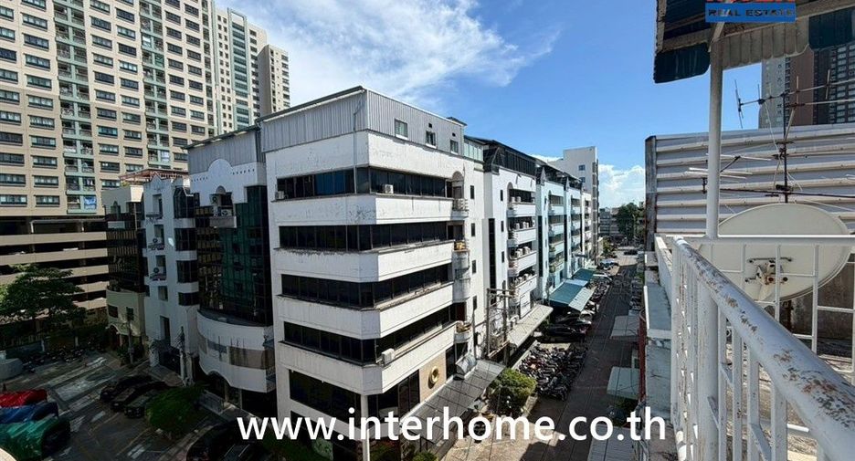 For sale retail Space in Thon Buri, Bangkok