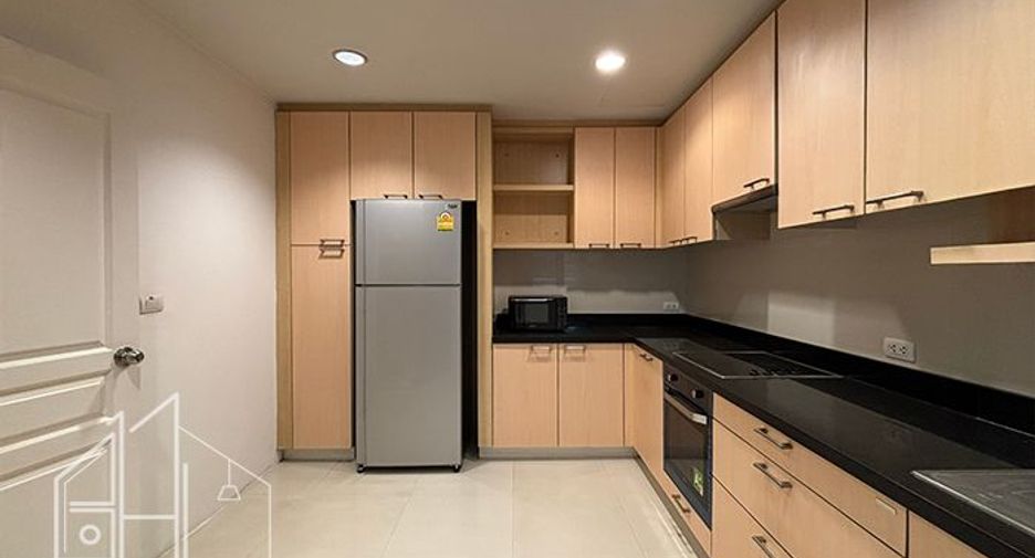 Wohnung zur Miete mit 3 Zimmer in Watthana, Bangkok