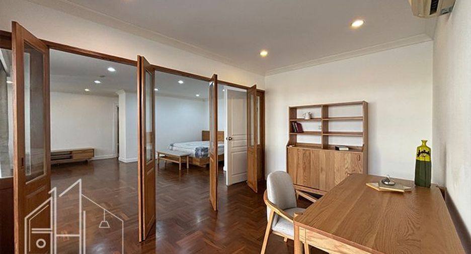 Wohnung zur Miete mit 3 Zimmer in Watthana, Bangkok