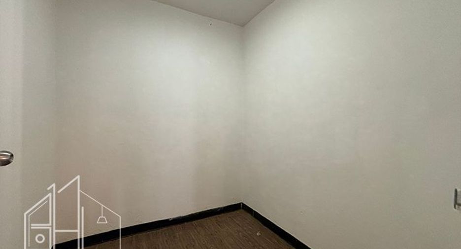 Wohnung zur Miete mit 3 Zimmer in Watthana, Bangkok
