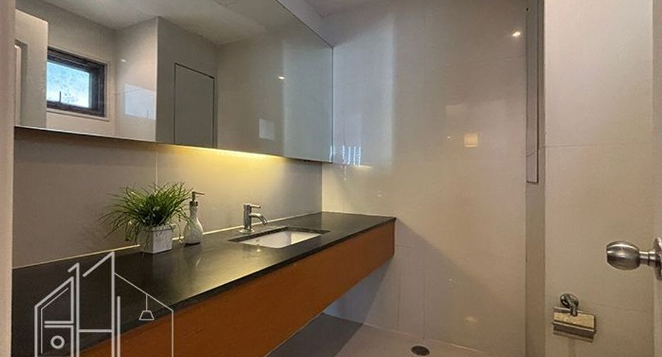 Wohnung zur Miete mit 3 Zimmer in Watthana, Bangkok