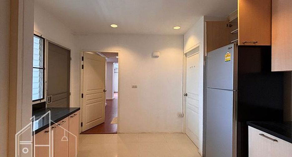 Apartment zur Miete mit 3 Zimmer in Watthana, Bangkok