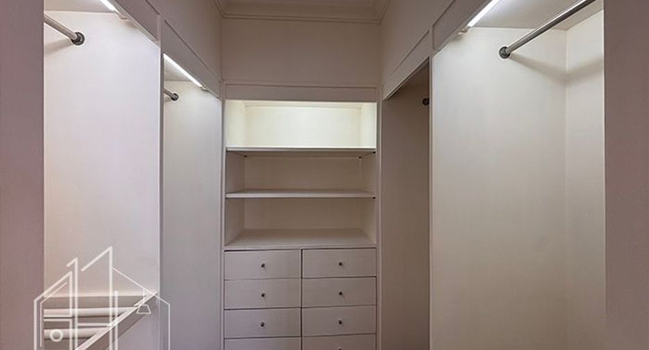 Apartment zur Miete mit 3 Zimmer in Watthana, Bangkok