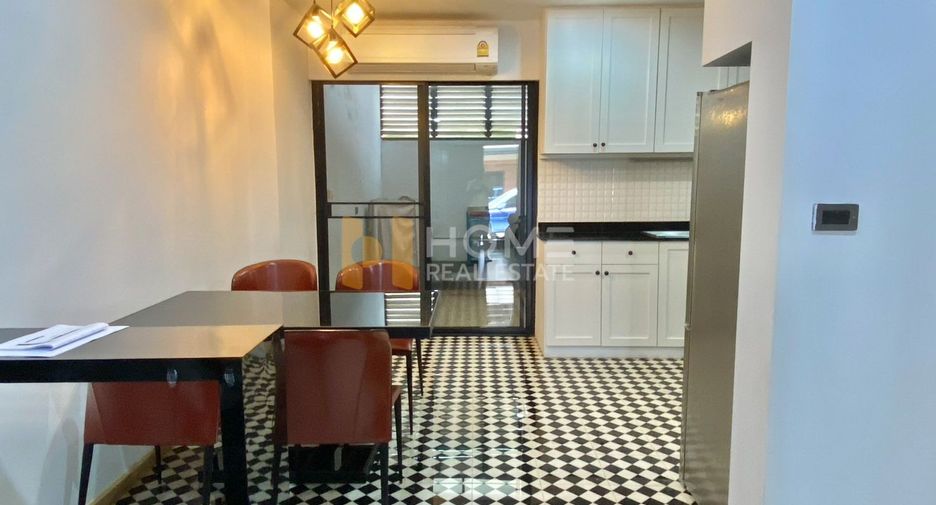 For sale 3 ベッドルーム townhouse in Pak Kret, Nonthaburi
