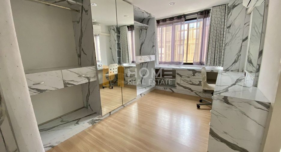 For sale 3 ベッドルーム townhouse in Pak Kret, Nonthaburi