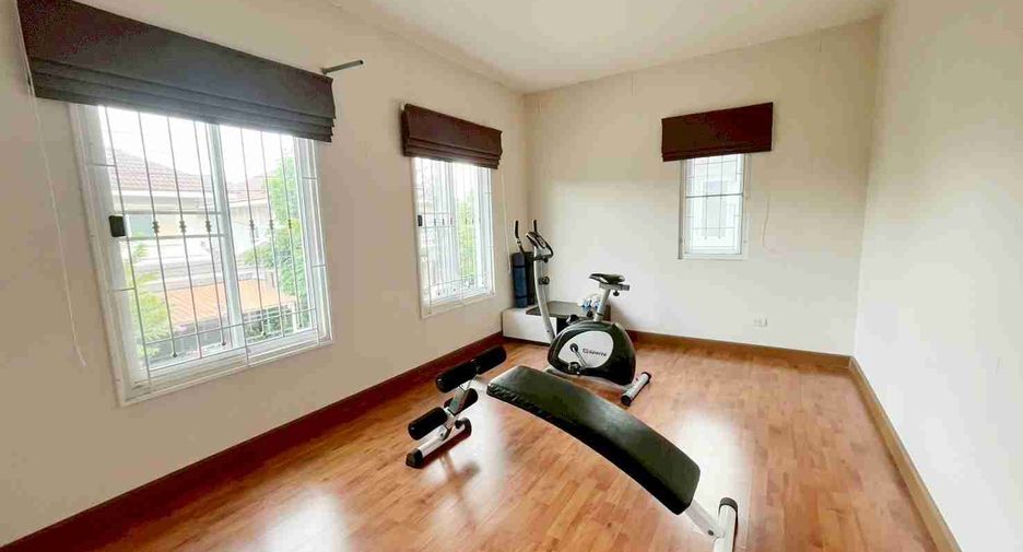 For sale 3 bedrooms house in Suan Luang, Bangkok