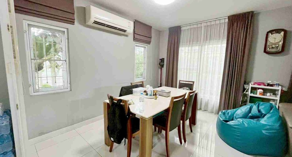 For sale 3 bedrooms house in Suan Luang, Bangkok