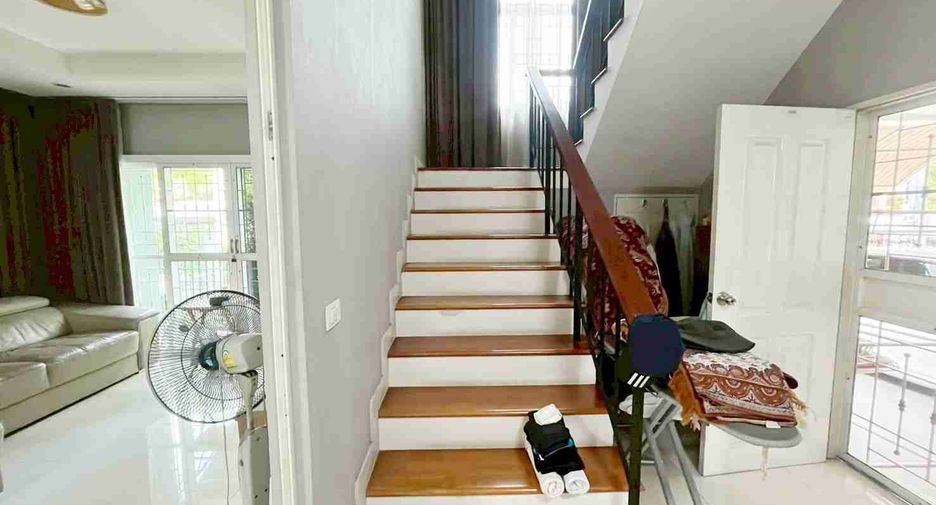 For sale 3 bedrooms house in Suan Luang, Bangkok
