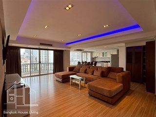 For rent 3 bedrooms condo in Watthana, Bangkok