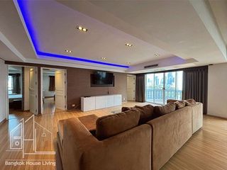 For rent 3 bedrooms condo in Watthana, Bangkok