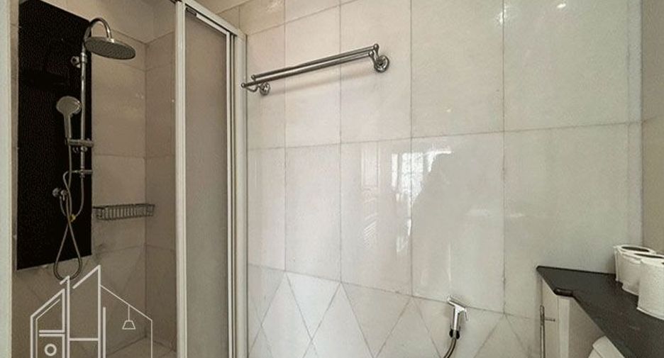 Аренда 3 спальни кондо в Щаттхана, Бангкок