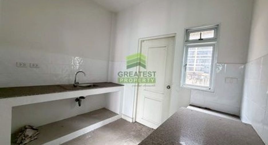 For sale 3 bedrooms townhouse in Bang Kruai, Nonthaburi
