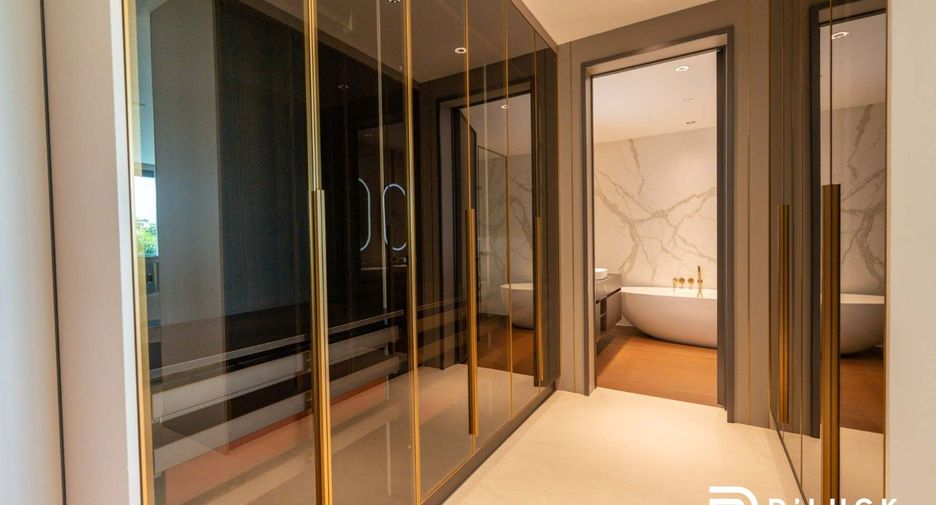 Villa en venta de 6 habitaciones en Sattahip, Chonburi