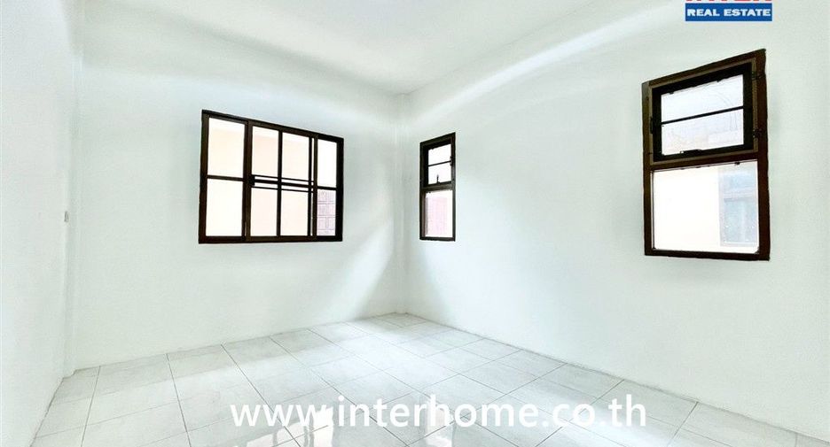 À vendre 3 chambres maison à Nong Chok, Bangkok