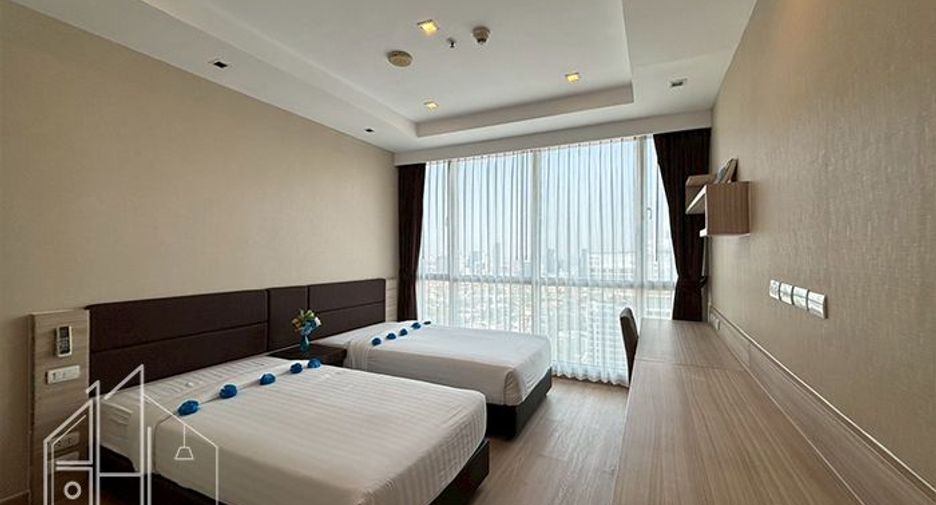 ให้เช่า 3 ห้องนอน คอนโด ใน วัฒนา, กรุงเทพฯ