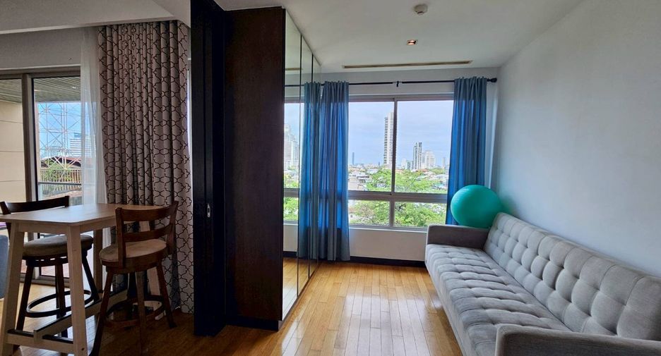 Condo en venta de 2 habitaciones en Yan Nawa, Bangkok