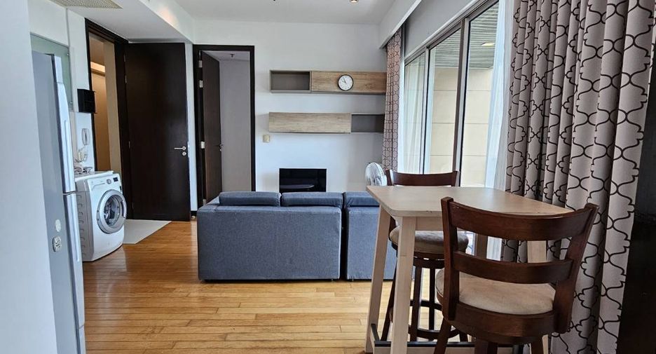 Condo en venta de 2 habitaciones en Yan Nawa, Bangkok