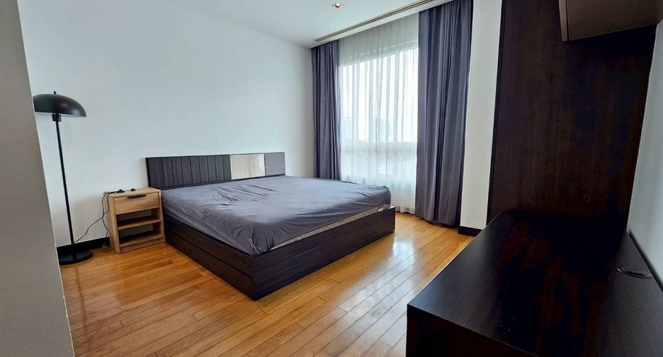 Condo en venta de 2 habitaciones en Yan Nawa, Bangkok