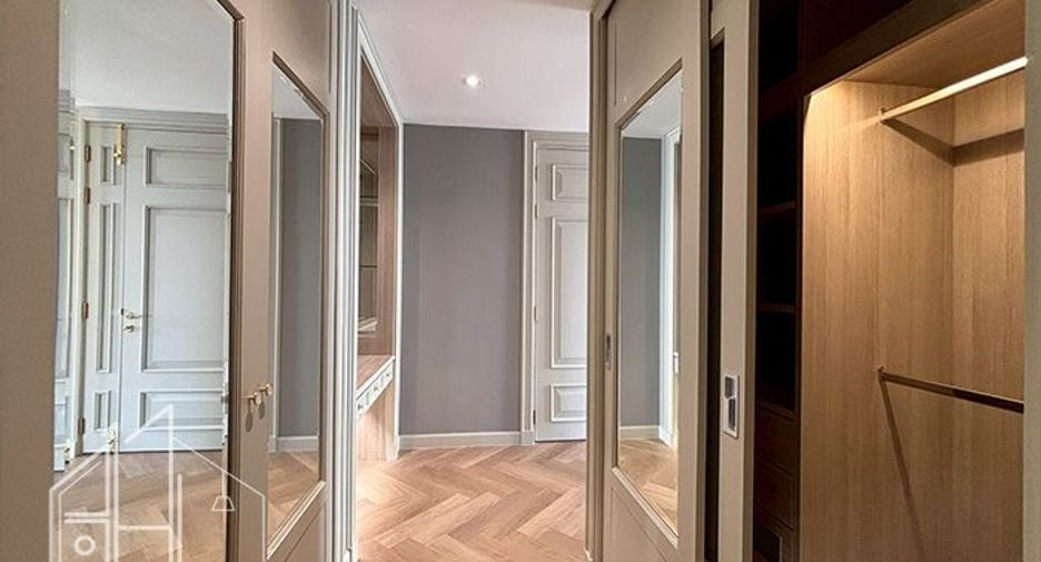 Condo en alquiler de 4 habitaciones en Watthana, Bangkok