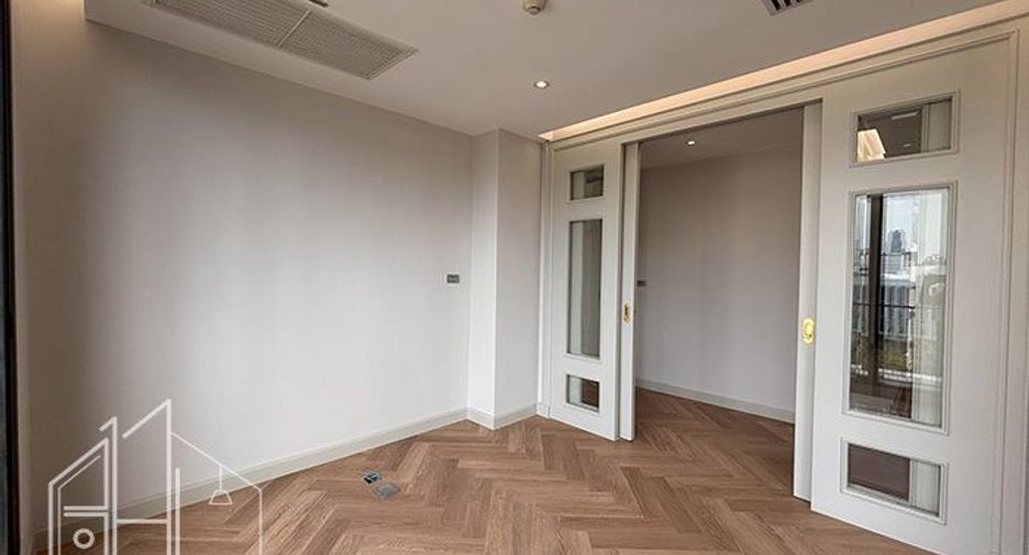 Condo en alquiler de 4 habitaciones en Watthana, Bangkok