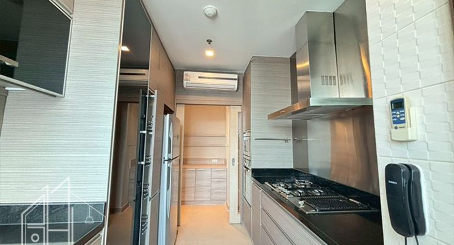 ให้เช่า 2 ห้องนอน คอนโด ใน วัฒนา, กรุงเทพฯ