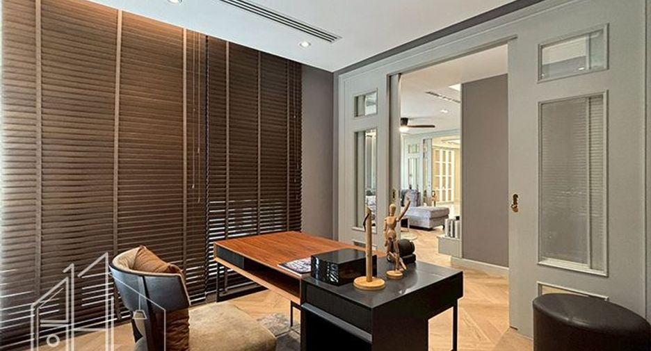 Condo en alquiler de 4 habitaciones en Watthana, Bangkok