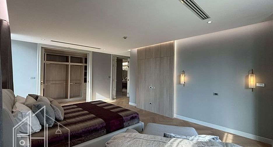 Condo en alquiler de 4 habitaciones en Watthana, Bangkok