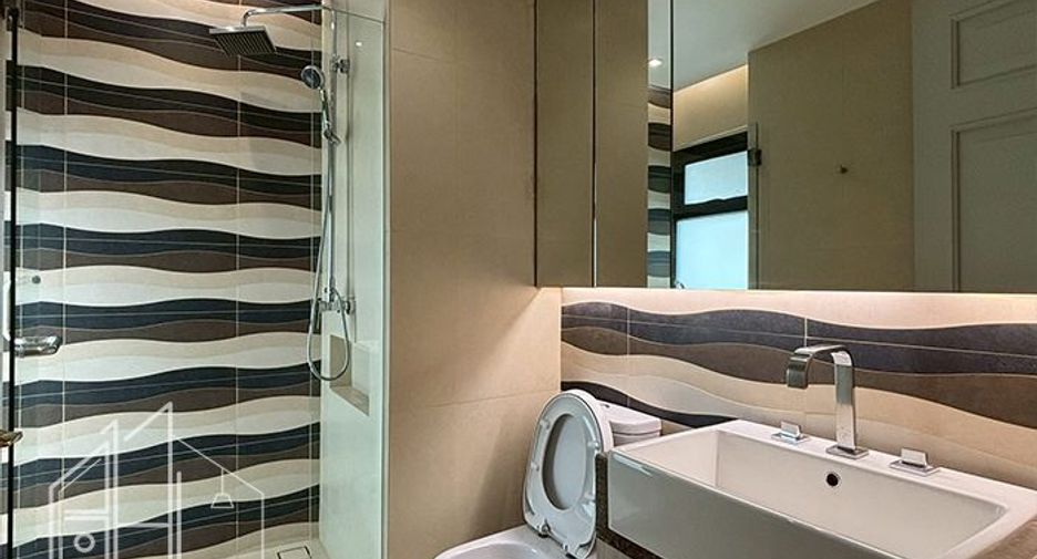 Condo en alquiler de 4 habitaciones en Watthana, Bangkok