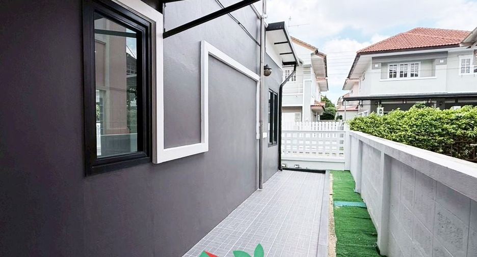 À vendre 3 chambres maison à Khlong Sam Wa, Bangkok