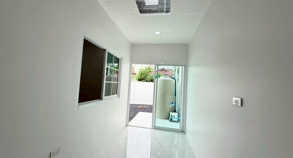 For sale 2 bedrooms townhouse in Thalang, Phuket