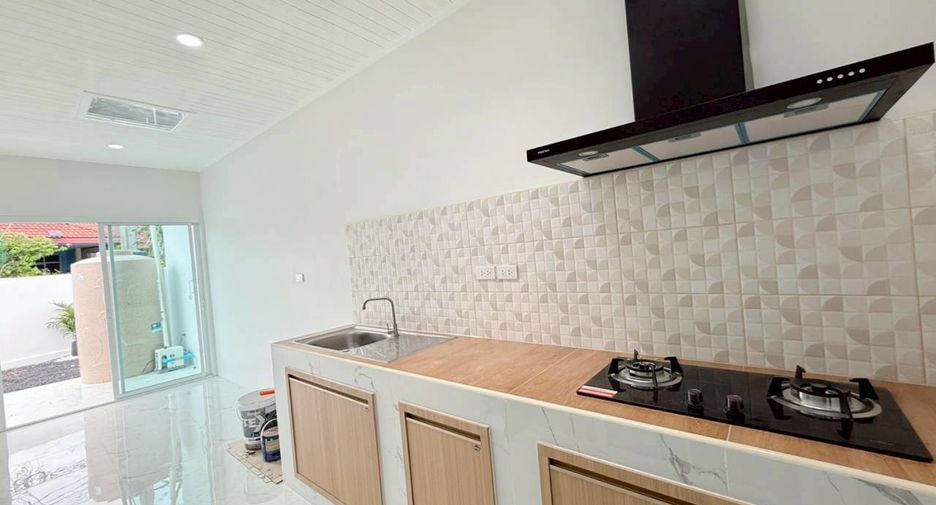 For sale 2 bedrooms townhouse in Thalang, Phuket
