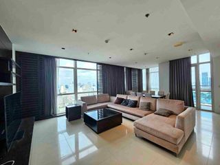 For rent 4 bedrooms condo in Pathum Wan, Bangkok