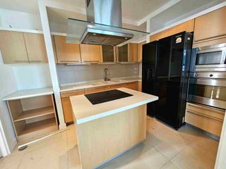 For rent 4 bedrooms condo in Pathum Wan, Bangkok