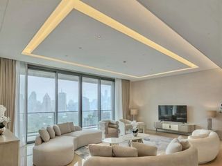 Wohnung zur Miete und zum Kauf mit 5 Zimmer in Pathum Wan, Bangkok